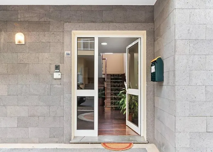 Апартаменты - N